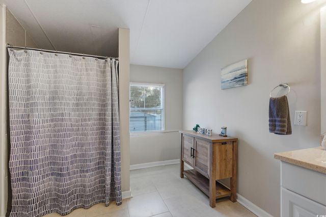 3136 Lyndon Dr., Little River, SC 29566