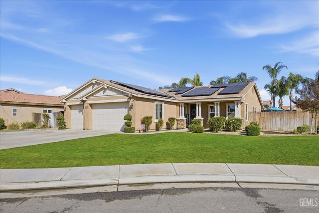 4504 Basque Street, Bakersfield, CA 93313