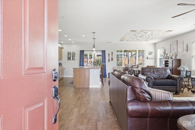 4504 Basque Street, Bakersfield, CA 93313