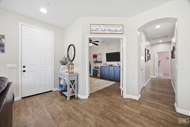 4504 Basque Street, Bakersfield, CA 93313