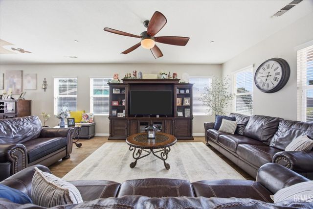 4504 Basque Street, Bakersfield, CA 93313