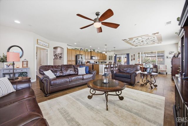 4504 Basque Street, Bakersfield, CA 93313