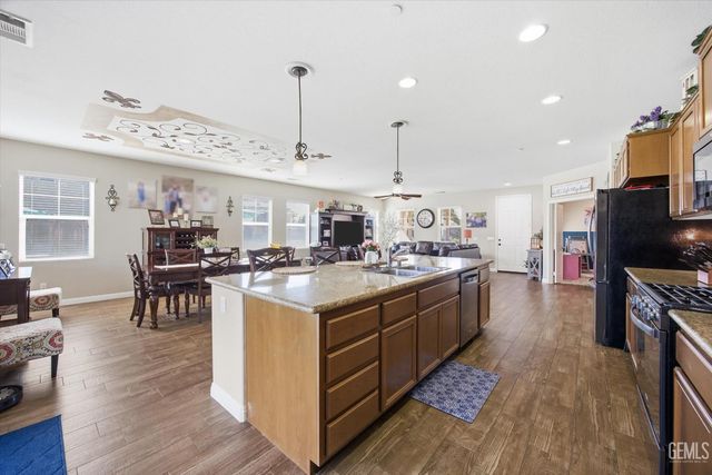 4504 Basque Street, Bakersfield, CA 93313