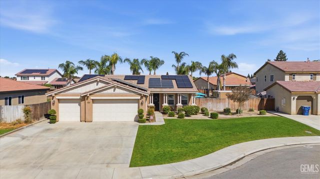 4504 Basque Street, Bakersfield, CA 93313