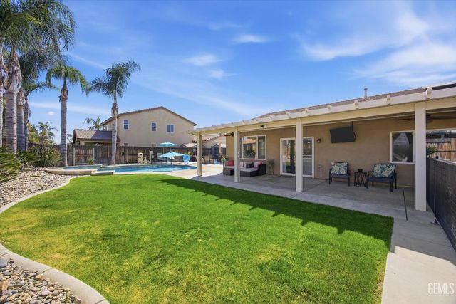 4504 Basque Street, Bakersfield, CA 93313