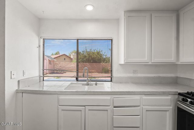 1253 Morven Street, Lancaster, CA 93535