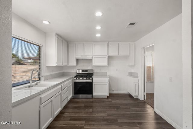 1253 Morven Street, Lancaster, CA 93535