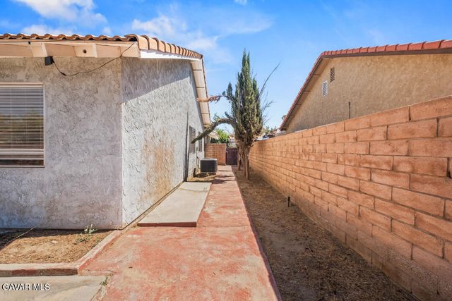 1253 Morven Street, Lancaster, CA 93535
