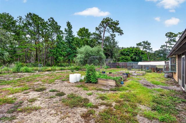 11037 GIFFORD DR, Spring Hill, FL 34608