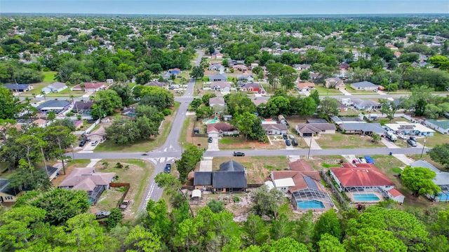 11037 GIFFORD DR, Spring Hill, FL 34608