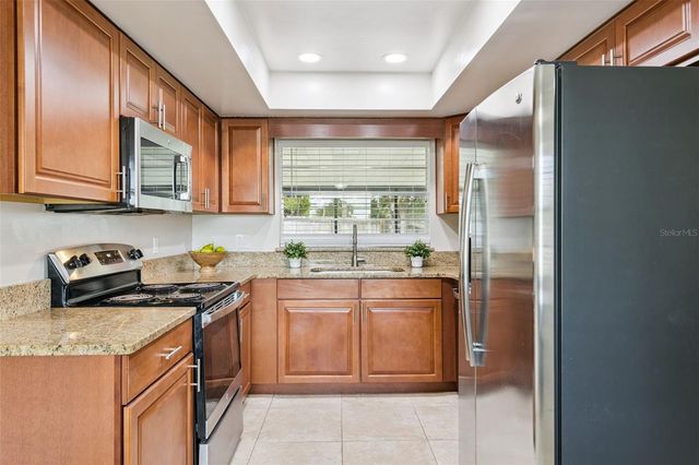 618 HATTAWAY DRIVE, Altamonte Springs, FL 32701
