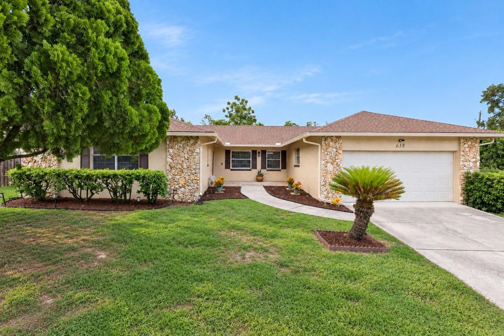 618 HATTAWAY DRIVE, Altamonte Springs, FL 32701