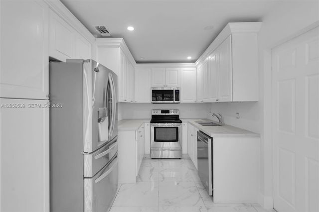 3120 SW 17th Street, Fort Lauderdale, FL 33312