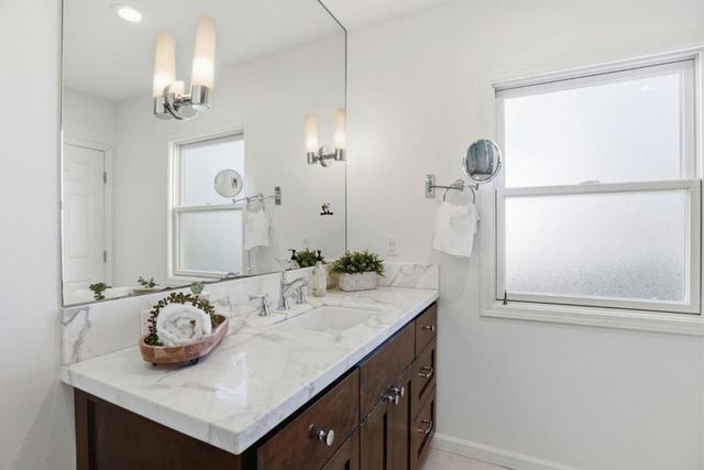 453 26th Avenue, San Mateo, CA 94403