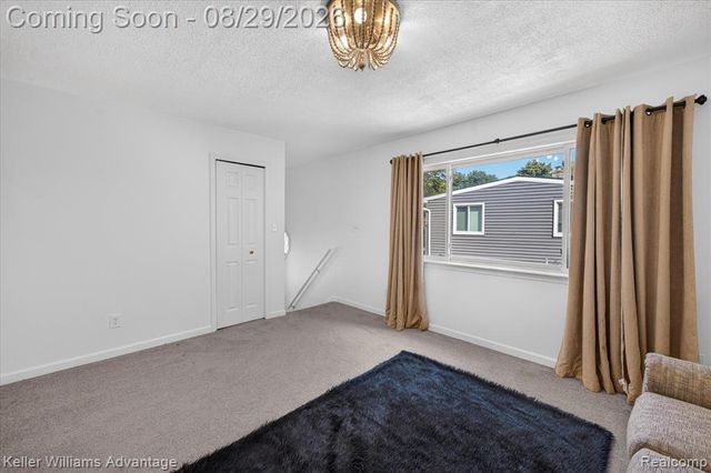942 Panorama Drive, Milford, MI 48381