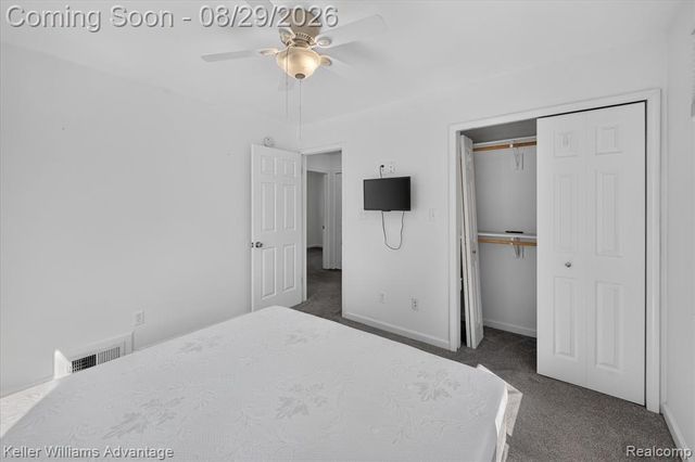 942 Panorama Drive, Milford, MI 48381