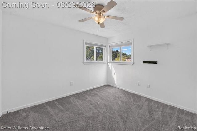 942 Panorama Drive, Milford, MI 48381