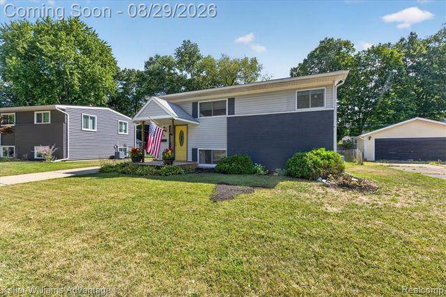 942 Panorama Drive, Milford, MI 48381