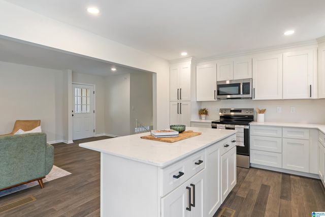 2562 COMANCHE DRIVE, Birmingham, AL 35244