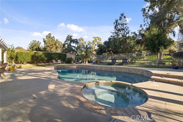 1372 Avenida Loma Vista, San Dimas, CA 91773