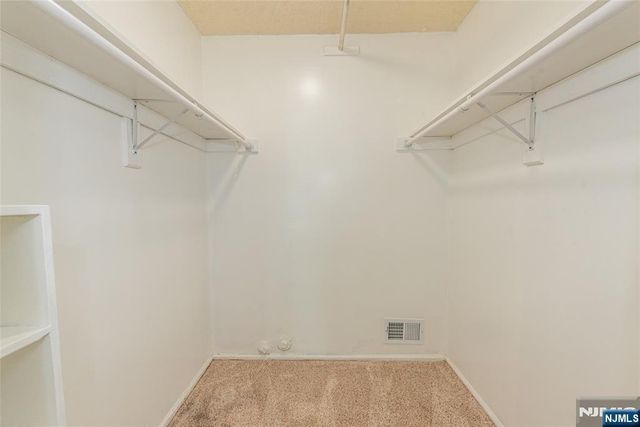 540 Holly Court, Mahwah, NJ 07430