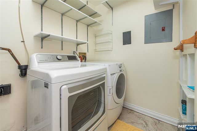 540 Holly Court, Mahwah, NJ 07430