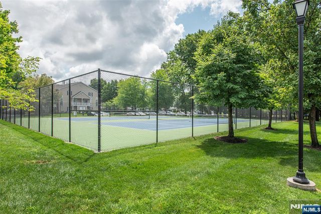 540 Holly Court, Mahwah, NJ 07430