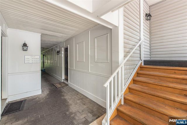 540 Holly Court, Mahwah, NJ 07430