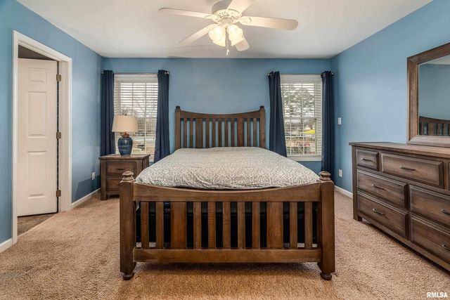 1101 CALIFORNIA Street, Carterville, IL 62918