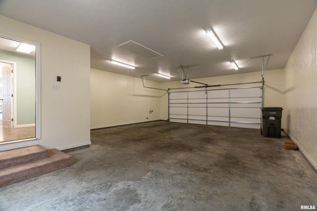 1101 CALIFORNIA Street, Carterville, IL 62918