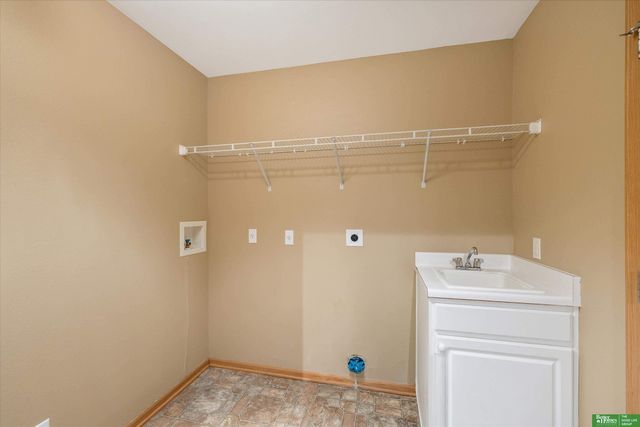 2310 Sand Hills Drive, Papillion, NE 68046