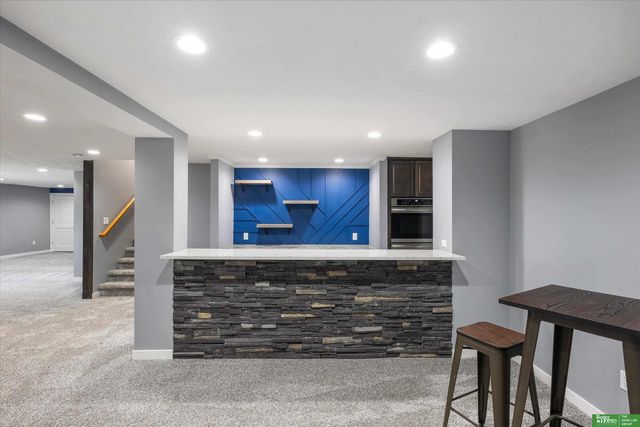 2310 Sand Hills Drive, Papillion, NE 68046