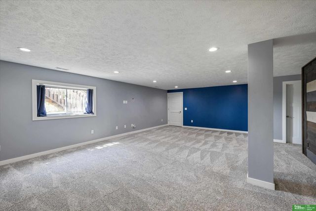 2310 Sand Hills Drive, Papillion, NE 68046