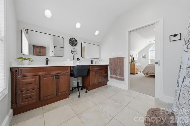 1002 S Brady Avenue, Newton, NC 28658