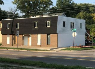 2802 Fenton Road, Flint, MI 48507