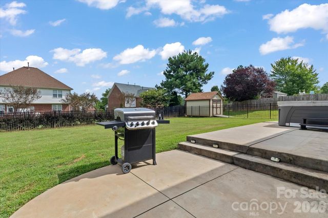 186 Autumn Frost Avenue, Statesville, NC 28677