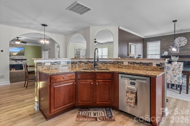 186 Autumn Frost Avenue, Statesville, NC 28677