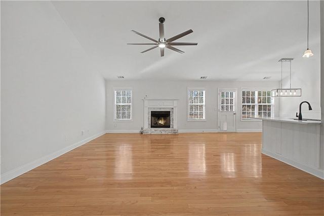 4235 Crestwood Bend Circle, Buford, GA 30518