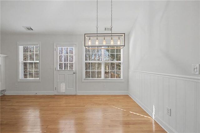 4235 Crestwood Bend Circle, Buford, GA 30518