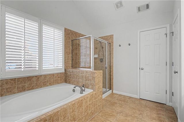 4235 Crestwood Bend Circle, Buford, GA 30518