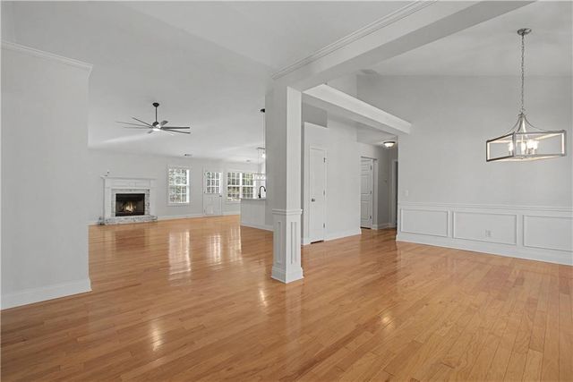 4235 Crestwood Bend Circle, Buford, GA 30518