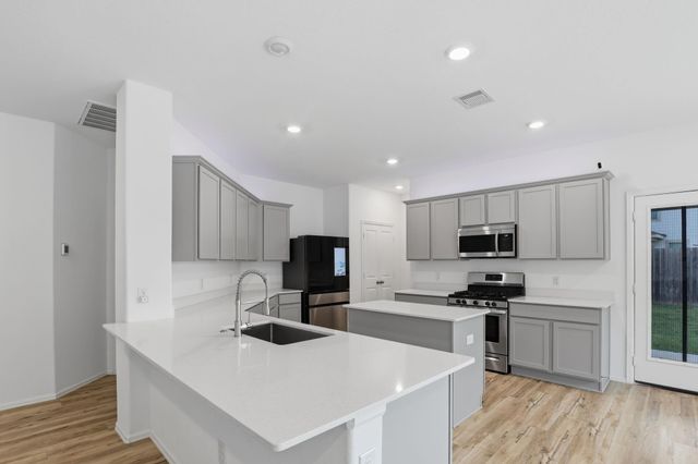 9814 Kingston Liberty Lane, Baytown, TX 77521