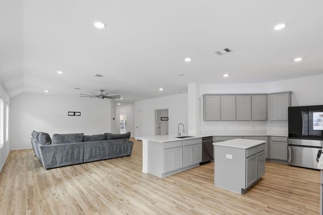 9814 Kingston Liberty Lane, Baytown, TX 77521