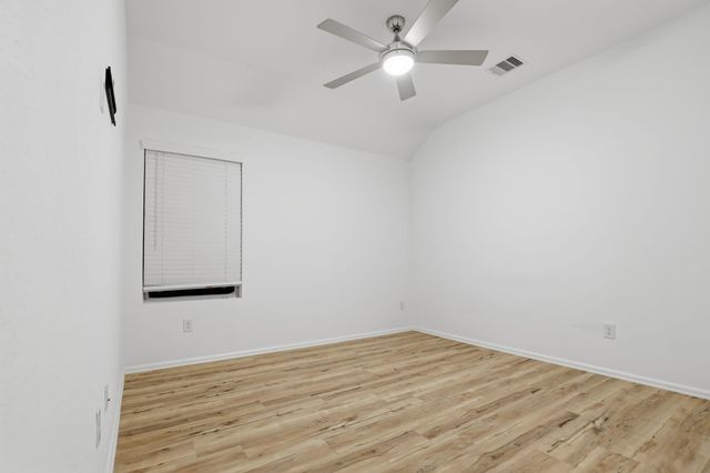 9814 Kingston Liberty Lane, Baytown, TX 77521