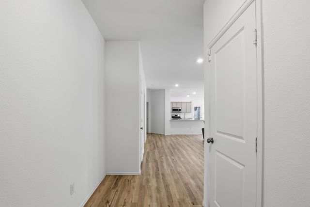 9814 Kingston Liberty Lane, Baytown, TX 77521