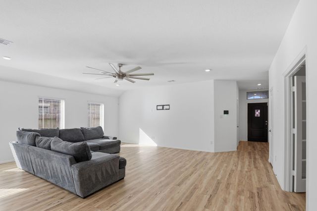 9814 Kingston Liberty Lane, Baytown, TX 77521