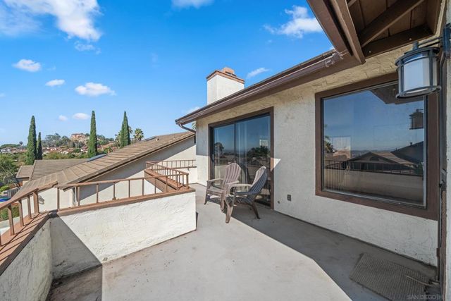 2041 Woodland Gln, Escondido, CA 92027