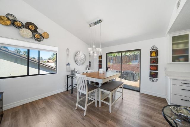 2041 Woodland Gln, Escondido, CA 92027