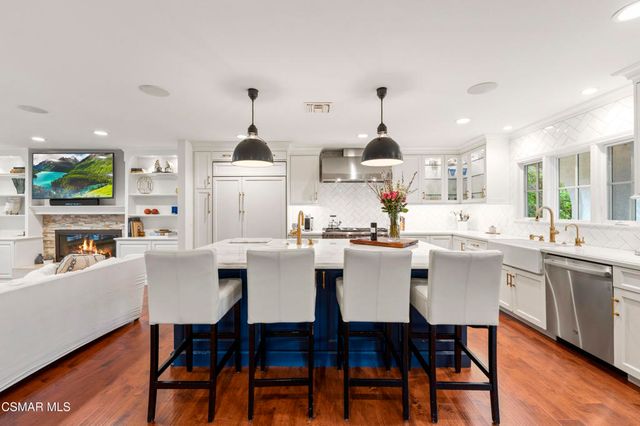 31982 Doverwood Court, Westlake Village, CA 91361