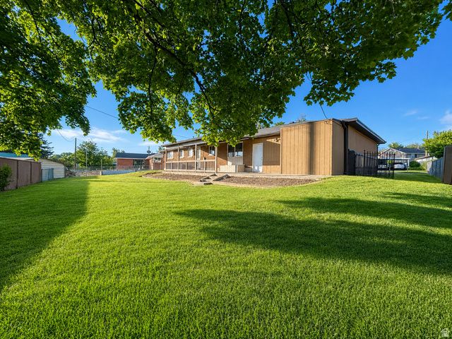 813 WHIPPLE DR, Lehi, UT 84043